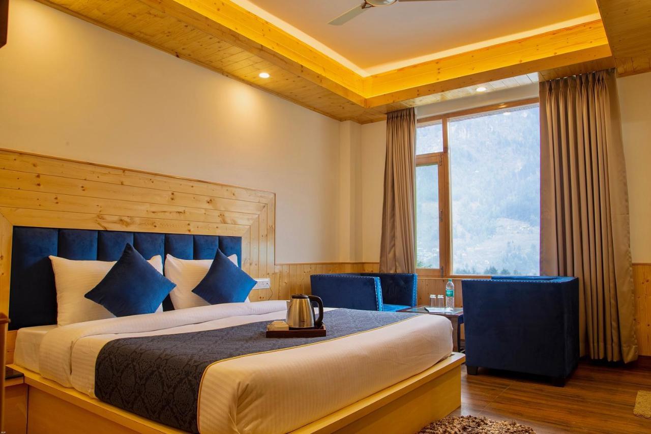 North Deodar Avenue, Manali Exterior photo