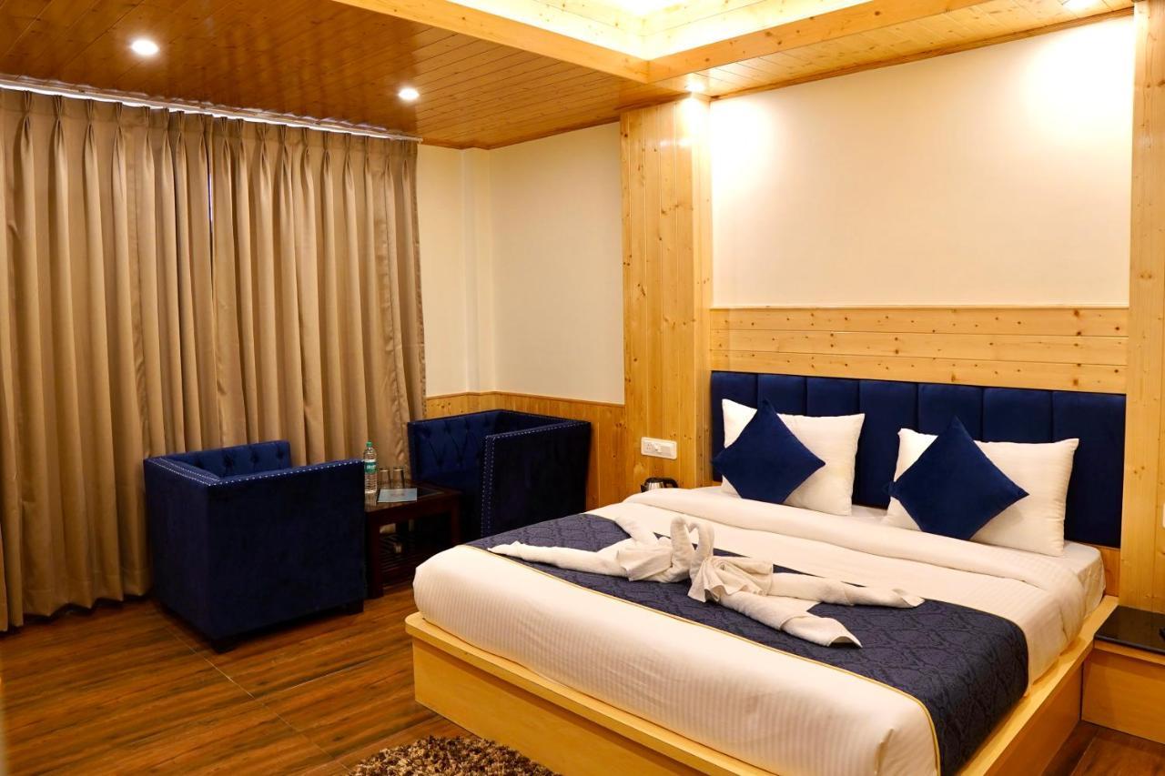 North Deodar Avenue, Manali Exterior photo